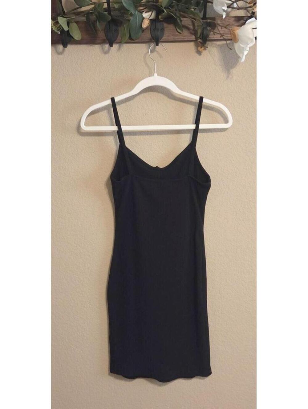 Popular 21 Black Ribbed Bodycon Mini Dress Size Medium Spaghetti Strap - Picture 4 of 6